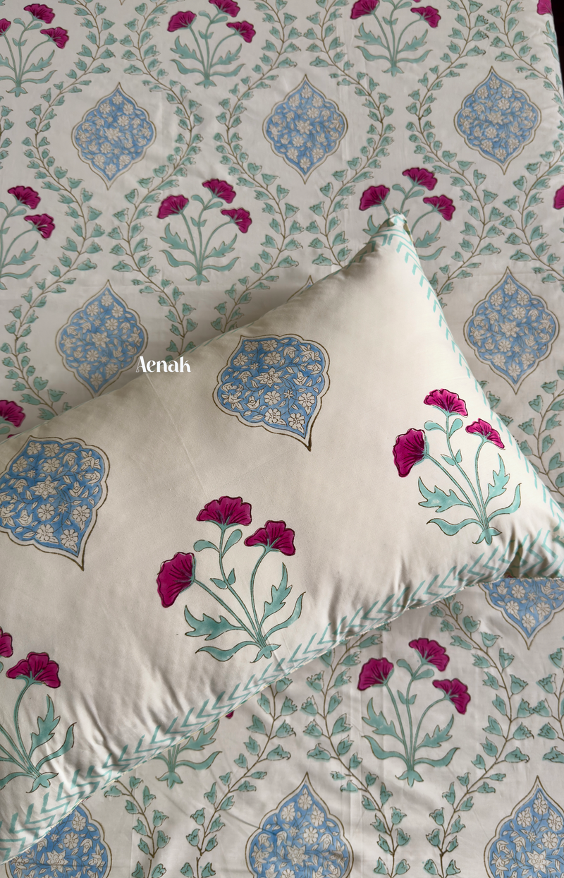aenak-pink-poppy-handblock-bedsheet-quilt-combo-set-light-beige-base