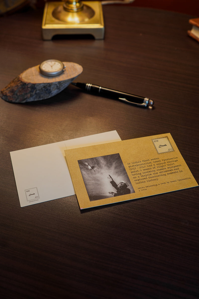 daak-vaak-postcard-box