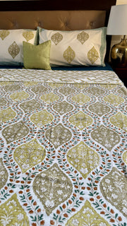 aenak-green-jaal-handblock-bedsheet-dohar-combo-set