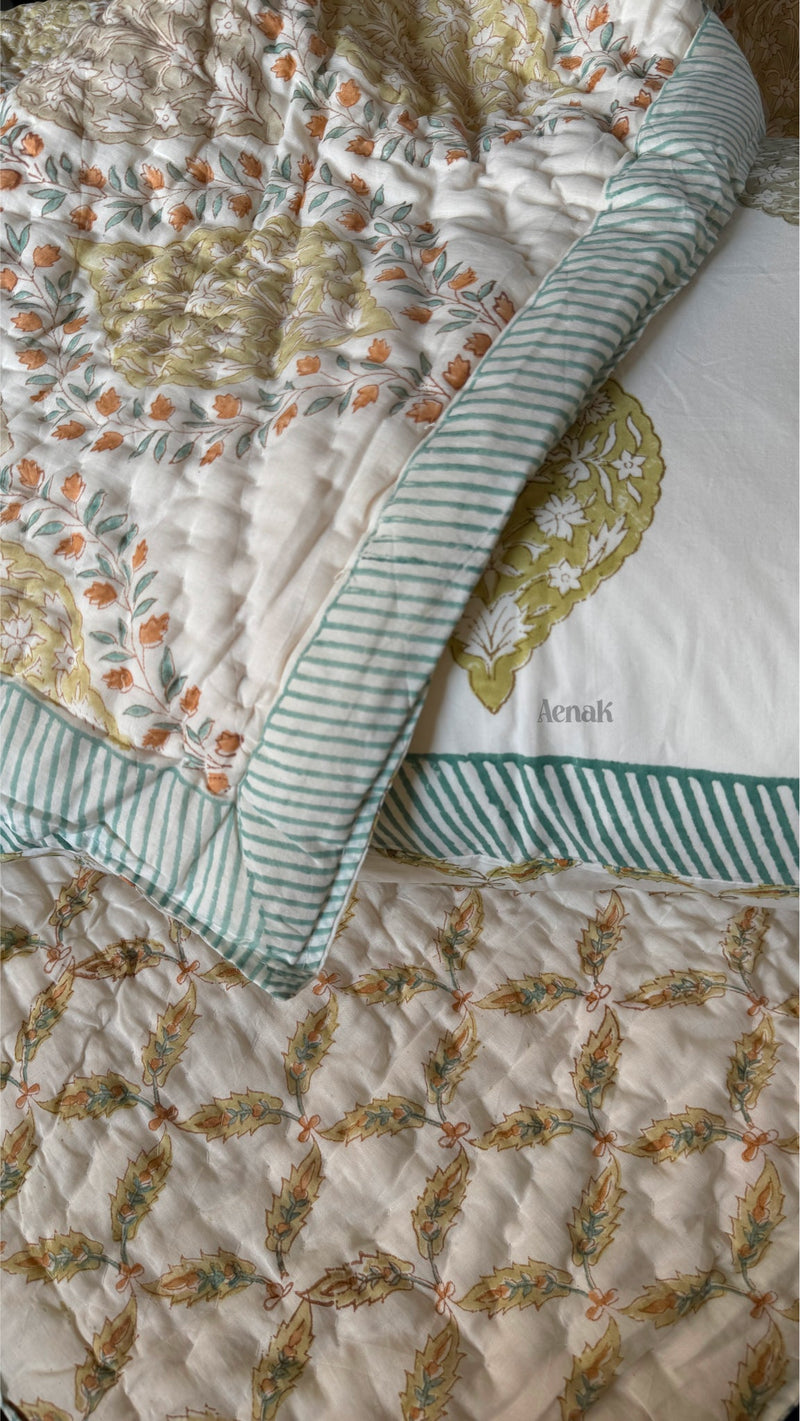 aenak-green-jaal-handblock-bedsheet-quilt-combo-set