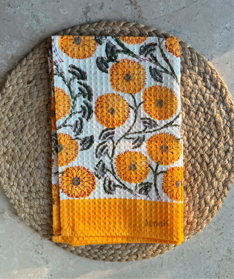 aenak-handblock-printed-waffle-cotton-handtowel-set-of-2