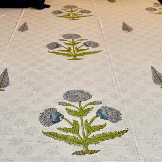 aenak-blue-dahlia-handblock-bedsheet-quilted-bedcover-combo-set