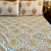 aenak-green-jaal-handblock-bedsheet-quilt-combo-set