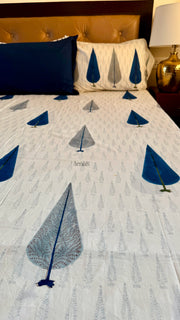 aenak-blue-cypress-handblock-bedsheet-quilted-bedcover-combo-set-1