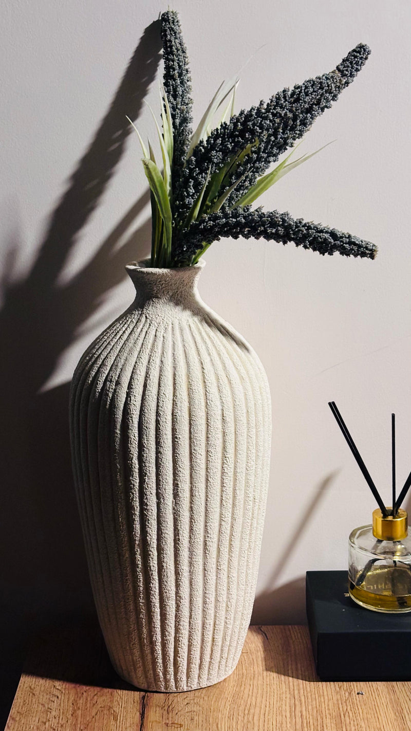 ceramic-kitchen-ribbed-vase