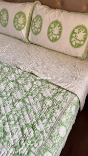 aenak-green-garden-handblock-bedsheet-quilt-combo-set