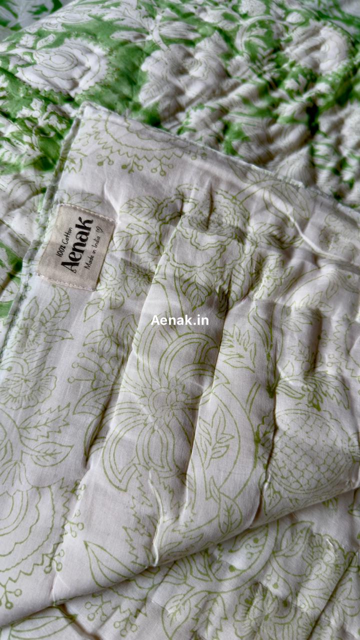 aenak-green-garden-handblock-bedsheet-quilt-combo-set