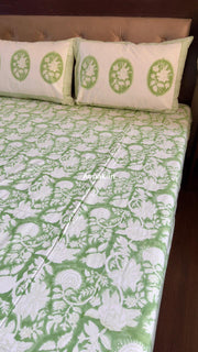 aenak-green-garden-handblock-bedsheet-quilt-combo-set