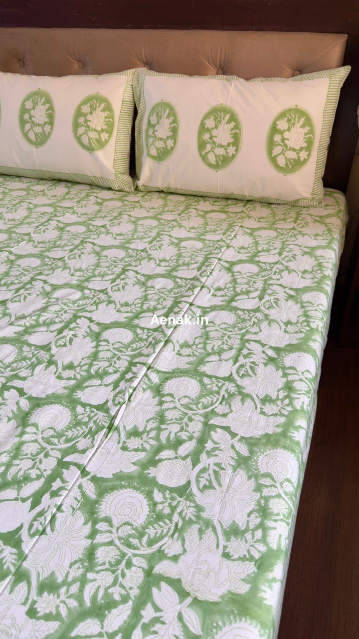 aenak-green-garden-handblock-bedsheet-quilt-combo-set
