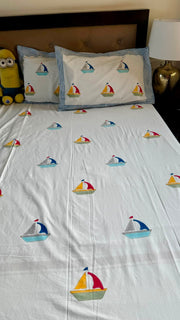 aenak-the-little-skipper-handblock-premium-cotton-bedsheet-set