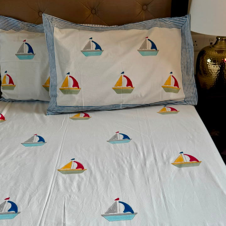 aenak-the-little-skipper-handblock-premium-cotton-bedsheet-set