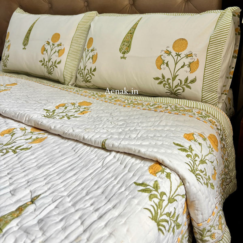 aenak-yellow-dahlia-handblock-bedsheet-quilt-combo-set