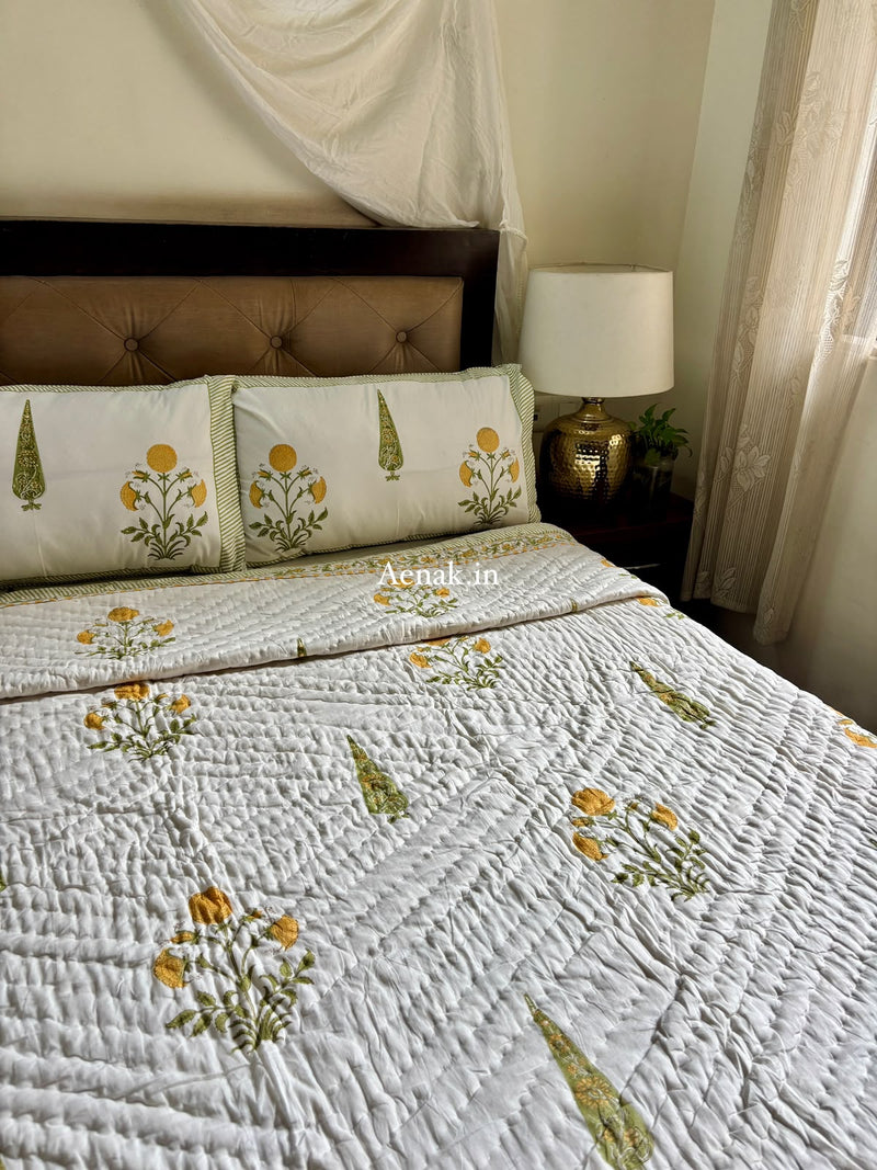 aenak-yellow-dahlia-handblock-bedsheet-quilt-combo-set