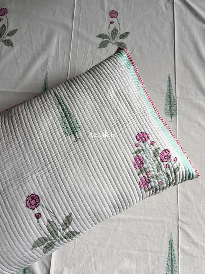 aenak-light-purple-floral-handblock-bedsheet-straight-quilted-bedcover-combo-set