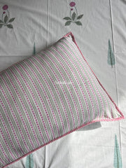 aenak-light-purple-floral-handblock-reversible-quilted-bedcover-set