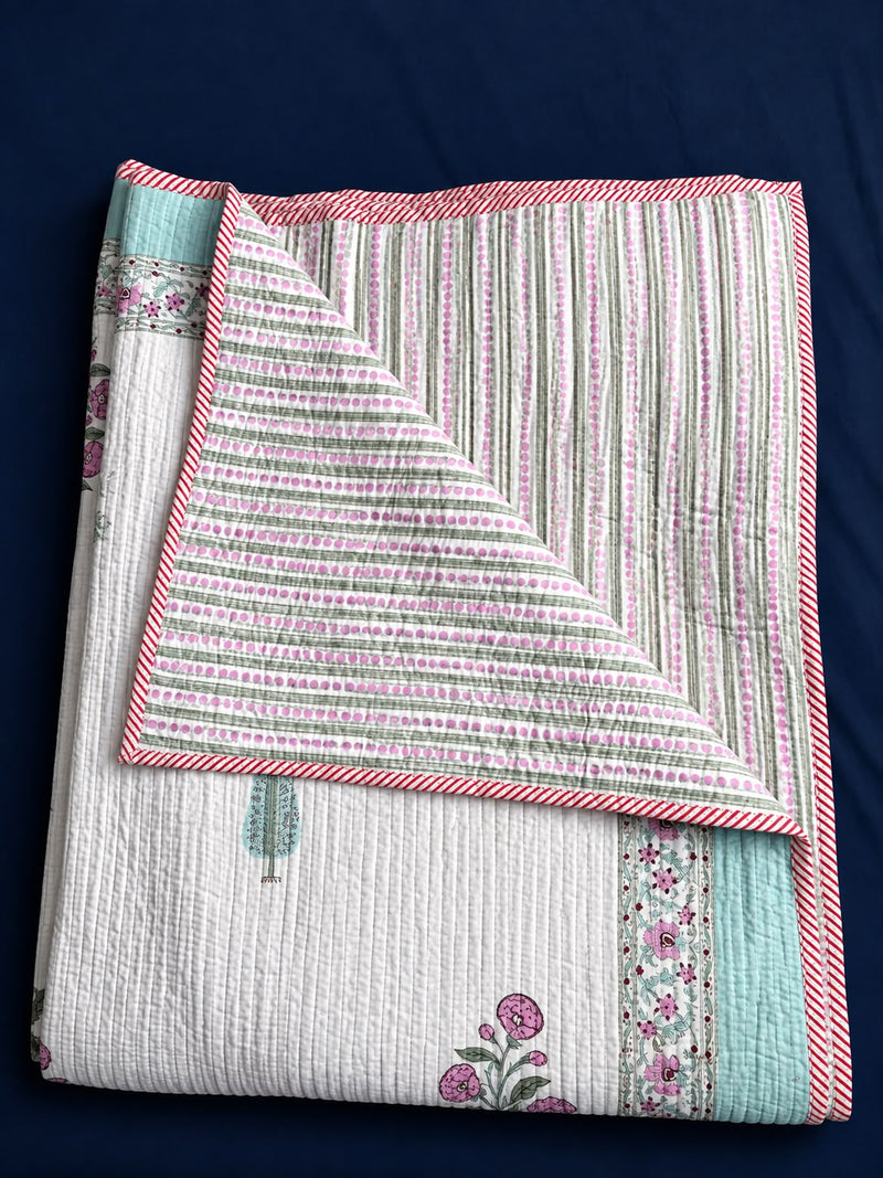 aenak-light-purple-floral-handblock-bedsheet-straight-quilted-bedcover-combo-set
