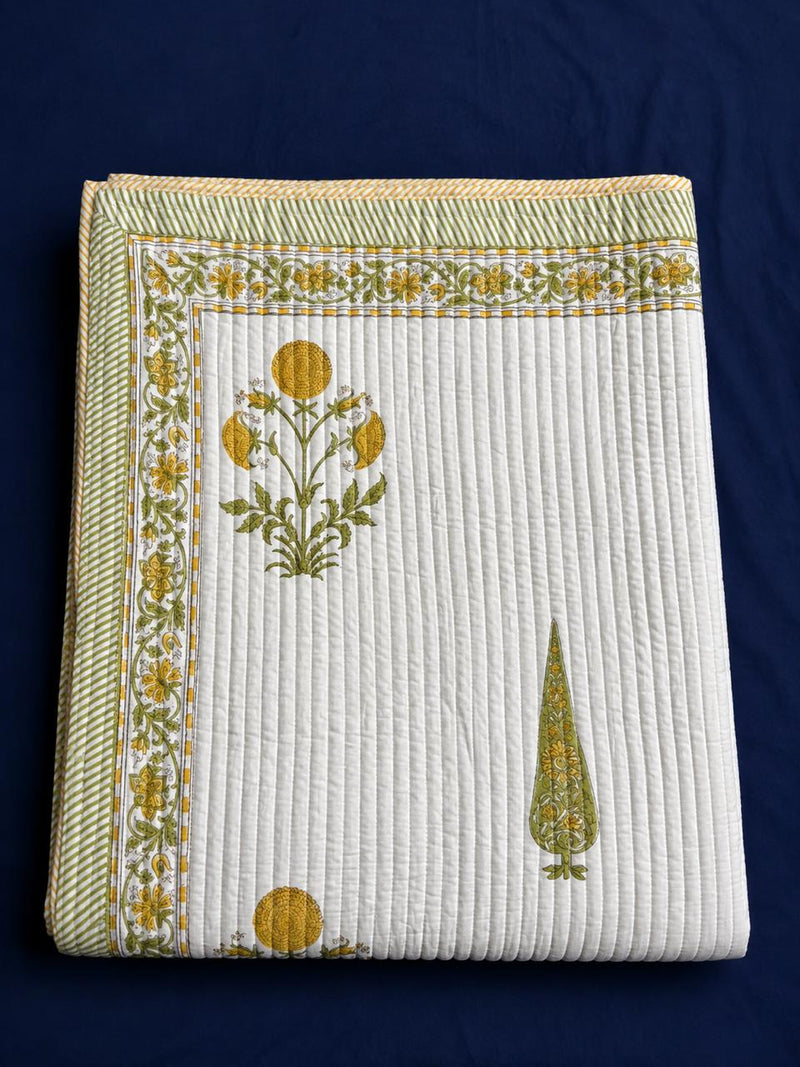 aenak-yellow-dahlia-handblock-bedsheet-straight-quilted-bedcover-combo-set