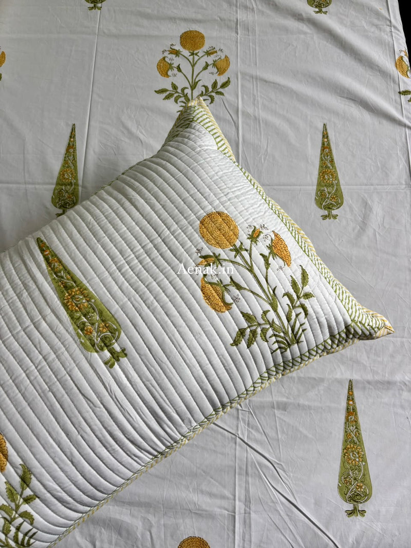aenak-yellow-dahlia-handblock-bedsheet-straight-quilted-bedcover-combo-set