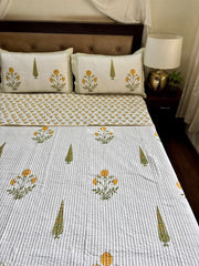 aenak-yellow-dahlia-handblock-bedsheet-straight-quilted-bedcover-combo-set