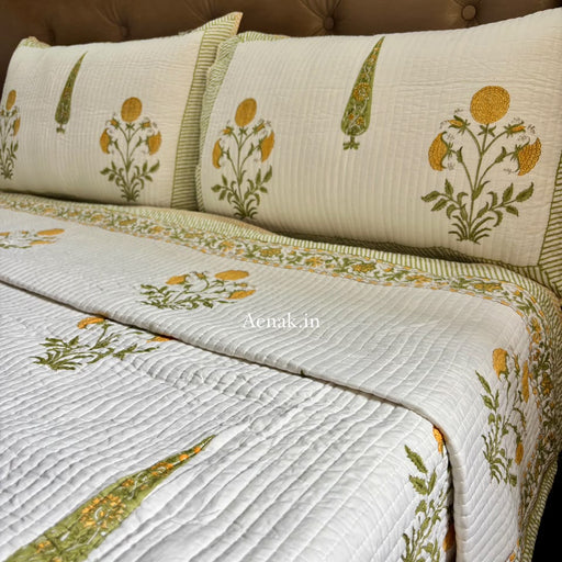 aenak-yellow-dahlia-handblock-reversible-quilted-bedcover-set