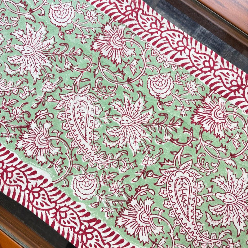 local-kala-r-03-table-runner