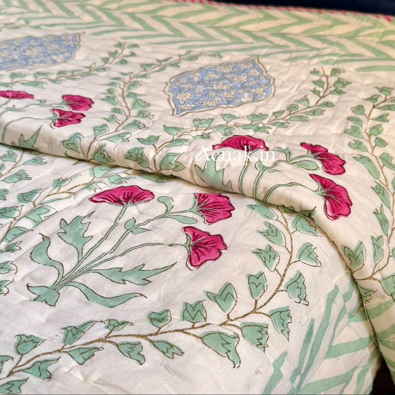 aenak-pink-poppy-handblock-bedsheet-quilt-combo-set-light-beige-base