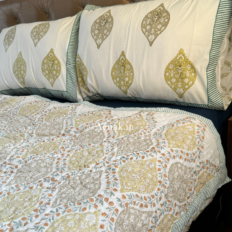 aenak-handblock-printed-king-size-reversible-mulmul-cotton-quilt-3