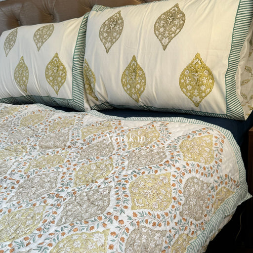 aenak-handblock-printed-king-size-reversible-mulmul-cotton-quilt-3