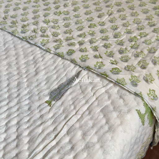 aenak-handblock-printed-king-size-reversible-mulmul-cotton-quilt-opy