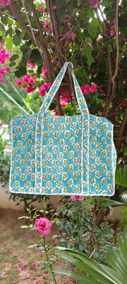 aenak-pink-poppy-phool-quilted-cotton-zipper-travel-bag-copy