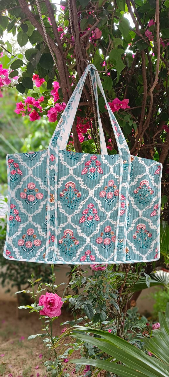 aenak-jaipuri-quilted-cotton-zipper-travel-bag-copy