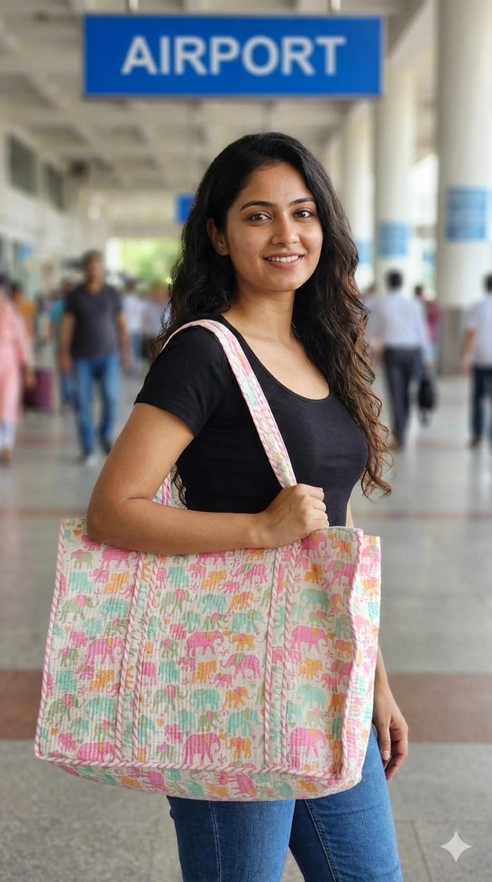 aenak-pink-elephant-quilted-cotton-zipper-travel-bag