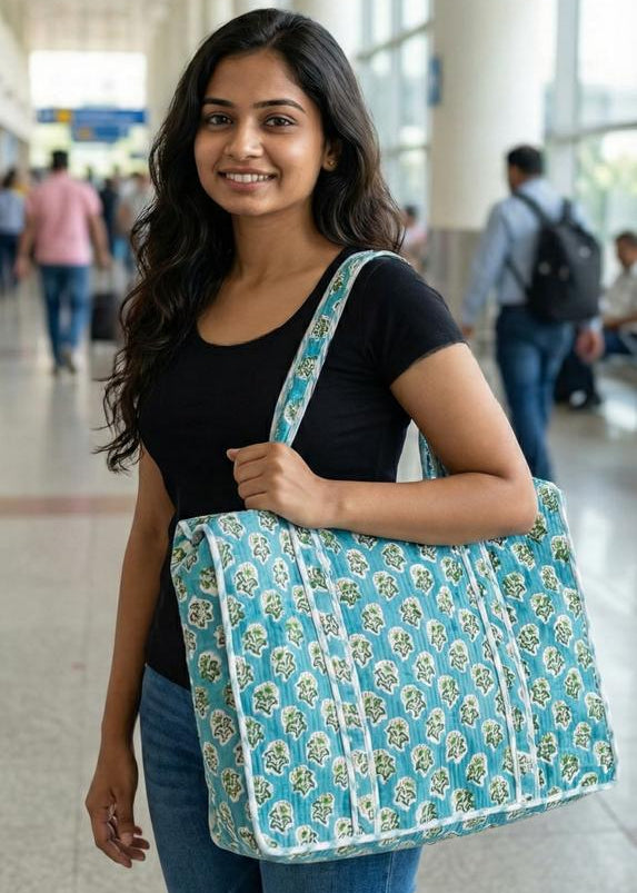 aenak-pink-poppy-phool-quilted-cotton-zipper-travel-bag-copy