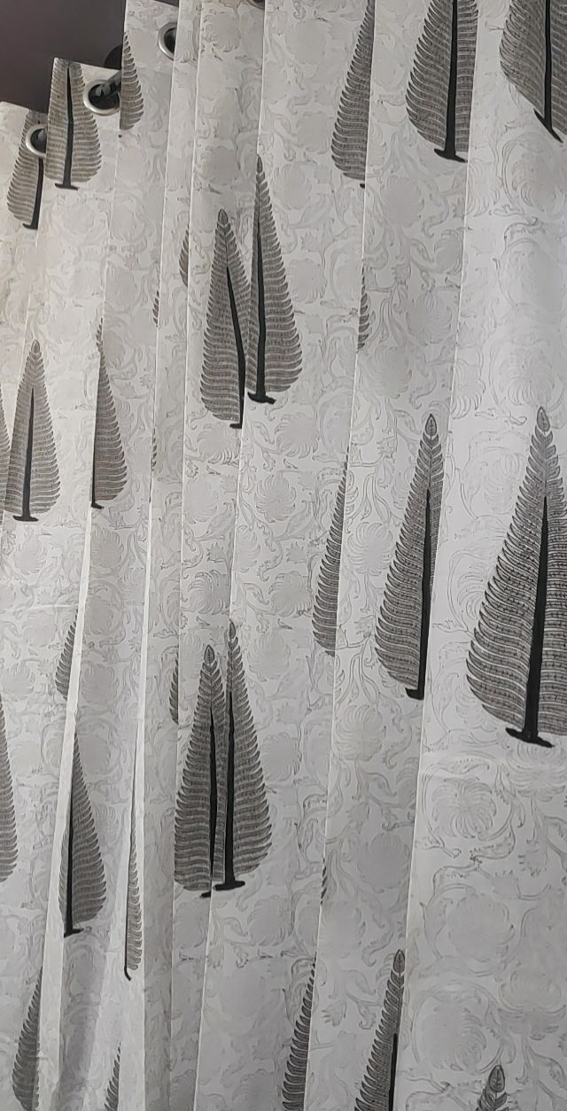 aenak-white-floral-garden-handblock-curtains-copy