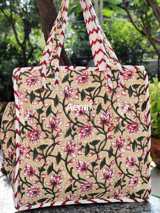 aenak-purple-pink-floral-garden-handblock-lunch-bag-copy