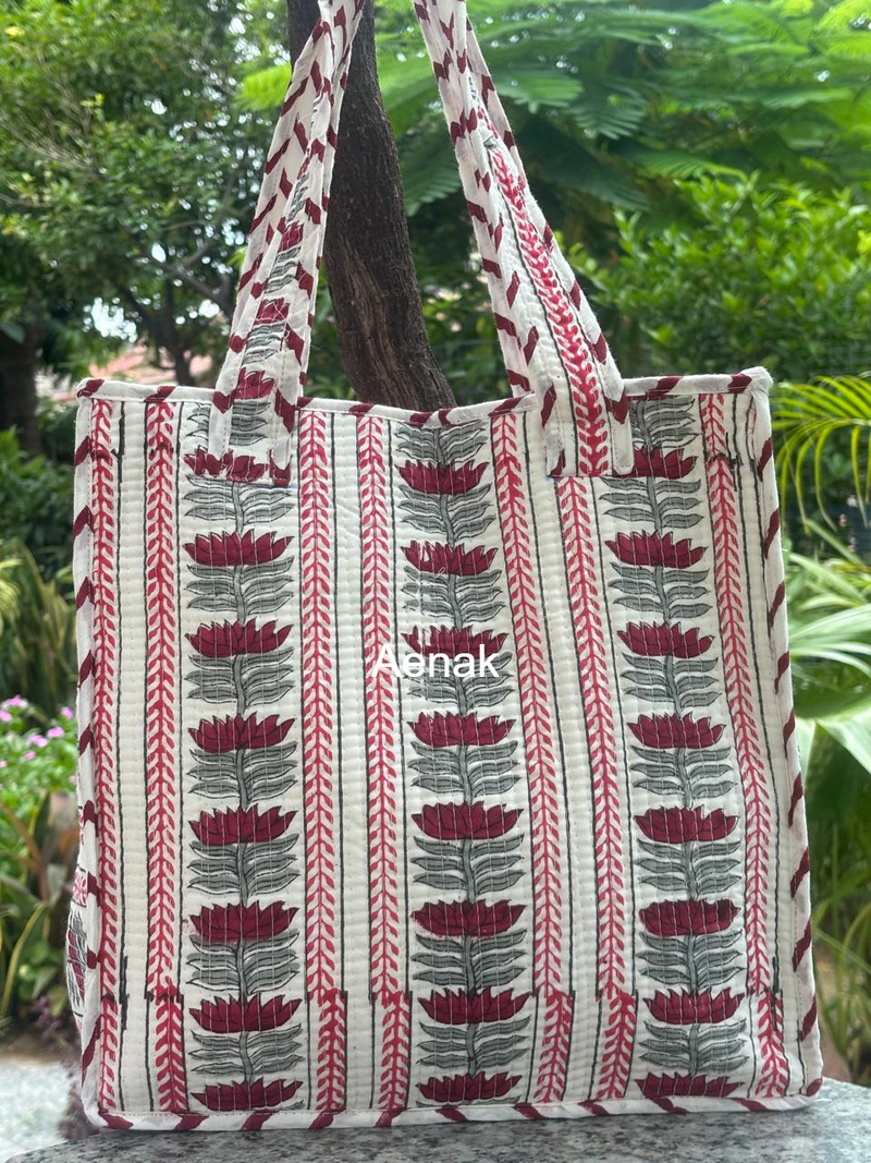 aenak-blue-rose-handblock-lunch-bag-copy