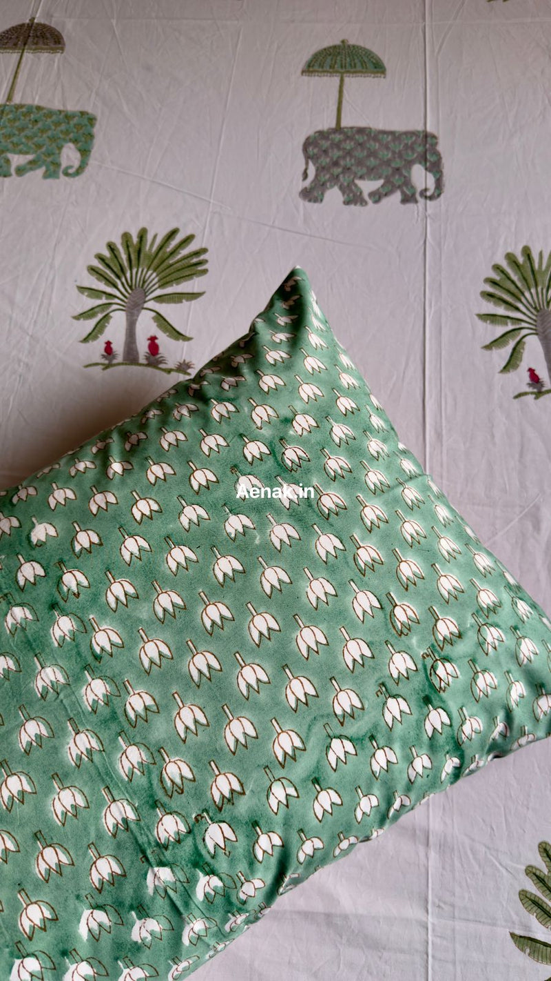 aenak-green-elephant-handblock-bedsheet-quilt-combo-set