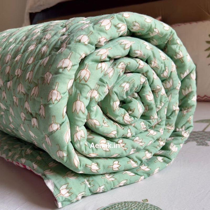 aenak-green-elephant-handblock-bedsheet-quilt-combo-set