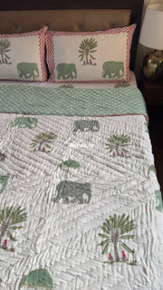 aenak-green-elephant-handblock-bedsheet-quilt-combo-set