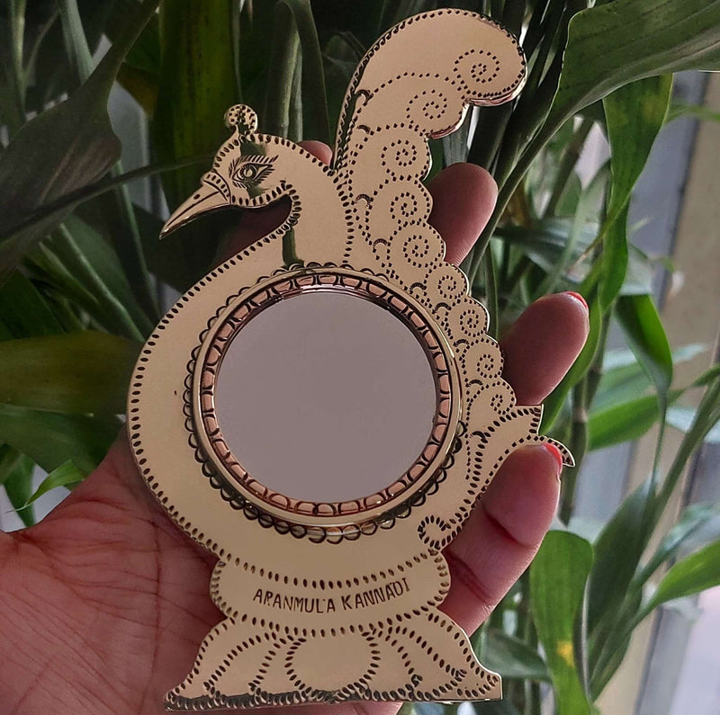 Aranmula Peacock Mirror (Kannadi) with Stand – Utensil