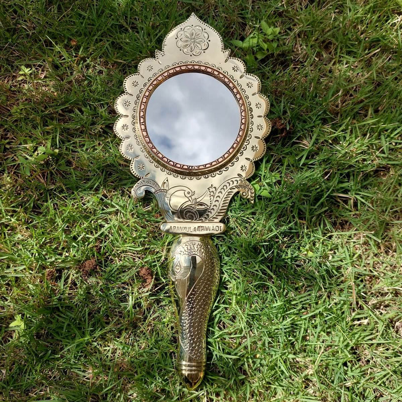 Aranmula Peacock Wall Hanging Mirror – Utensil