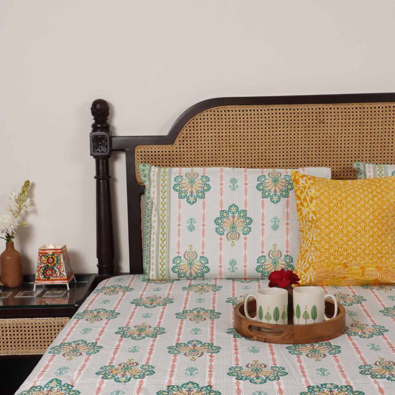 local-kala-b20-flat-i-fitted-bedsheet-108x108-inches-1