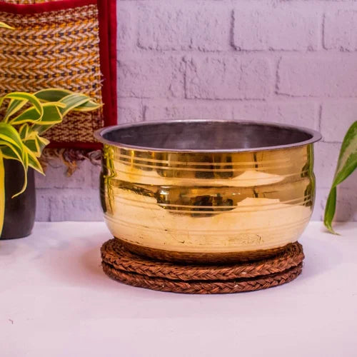 Brass Cooking Pot: Vaana – Kitchen Utensil