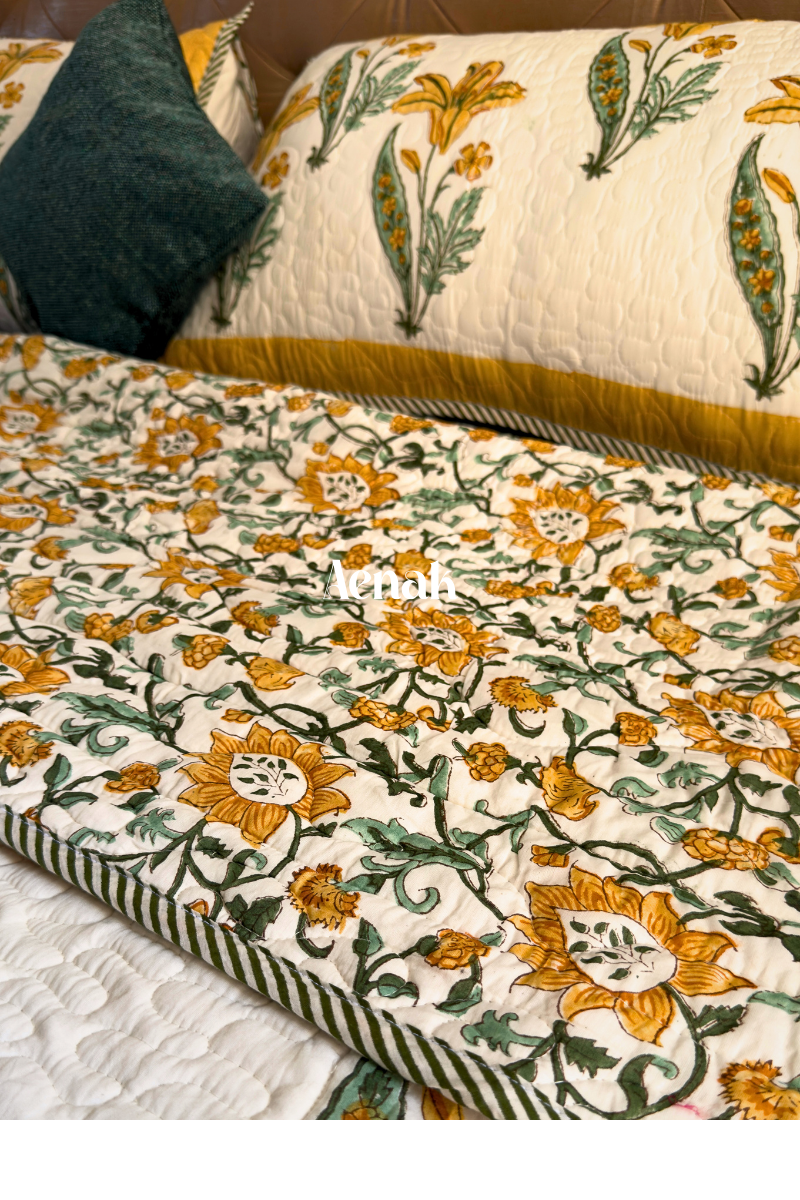aenak-yellow-lily-handblock-bedsheet-quilted-bedcover-combo-set