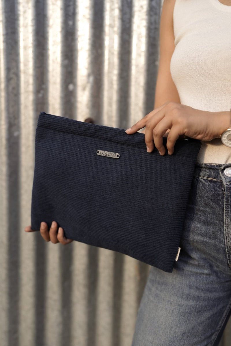 ekatrahandmade-corduroy-i-pad-sleeve