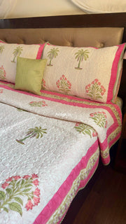 aenak-pink-royal-palm-handblock-printed-reversible-quilted-cotton-bedcover-105x108-set