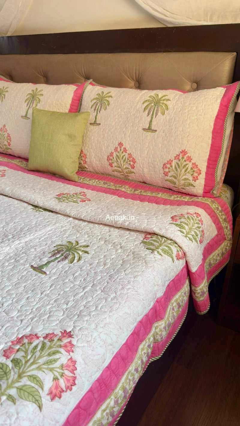 aenak-pink-royal-palm-handblock-printed-reversible-quilted-cotton-bedcover-105x108-set
