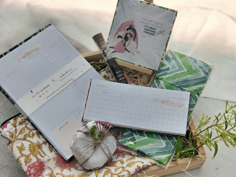 ekatrahandmade-ekatra-care-package-corporate-gift-set