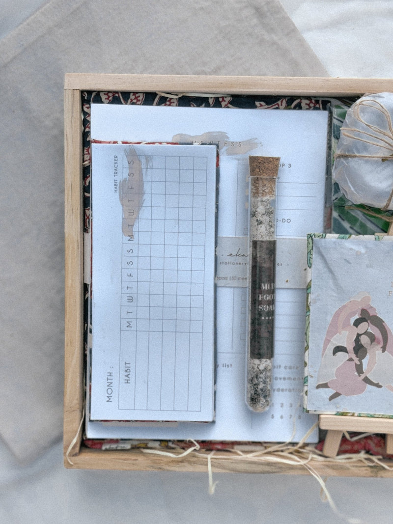 ekatrahandmade-ekatra-care-package-corporate-gift-set