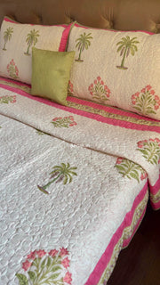 aenak-pink-royal-palm-handblock-printed-reversible-quilted-cotton-bedcover-105x108-set